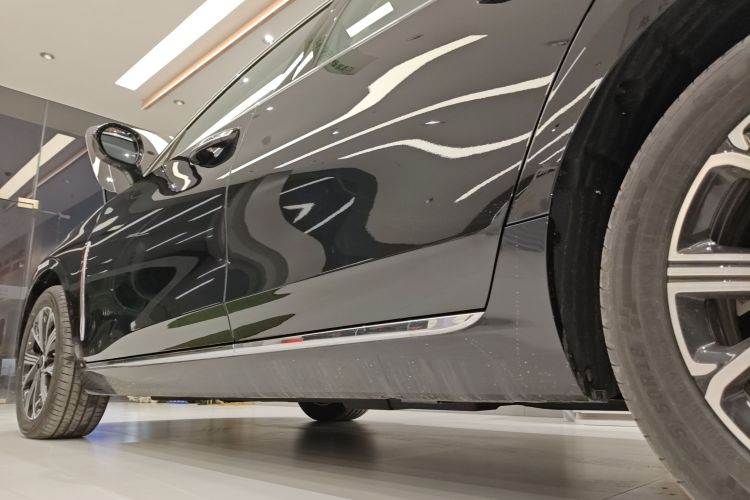 红旗H5 PHEV 2025款 170 超混版局部细节9002