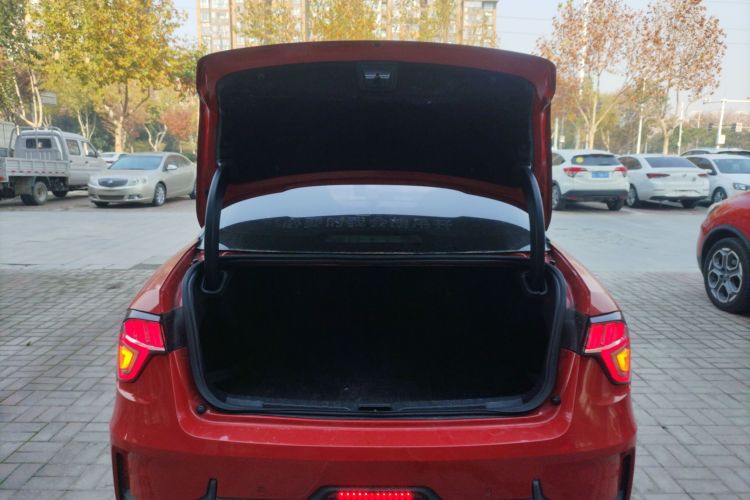 领克03 2020款 2.0TD 自动劲版局部细节23