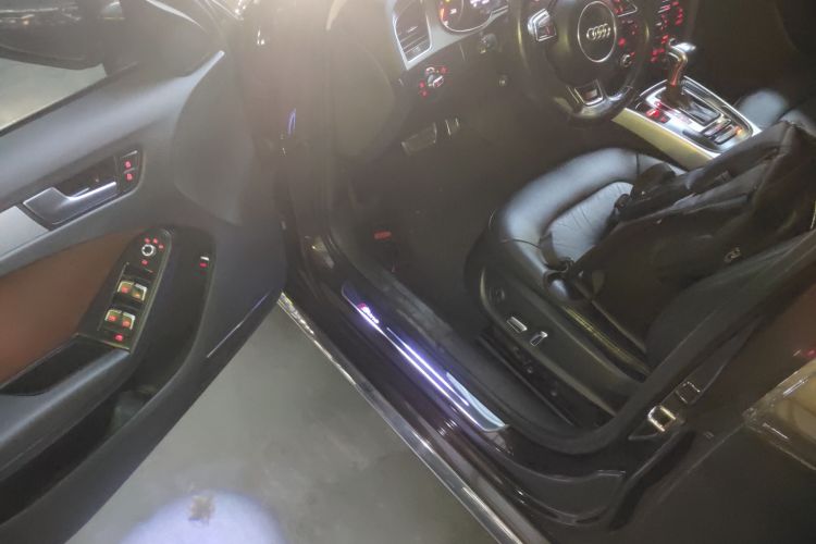 奥迪A4L 2015款 35 TFSI 自动标准型中控内饰20