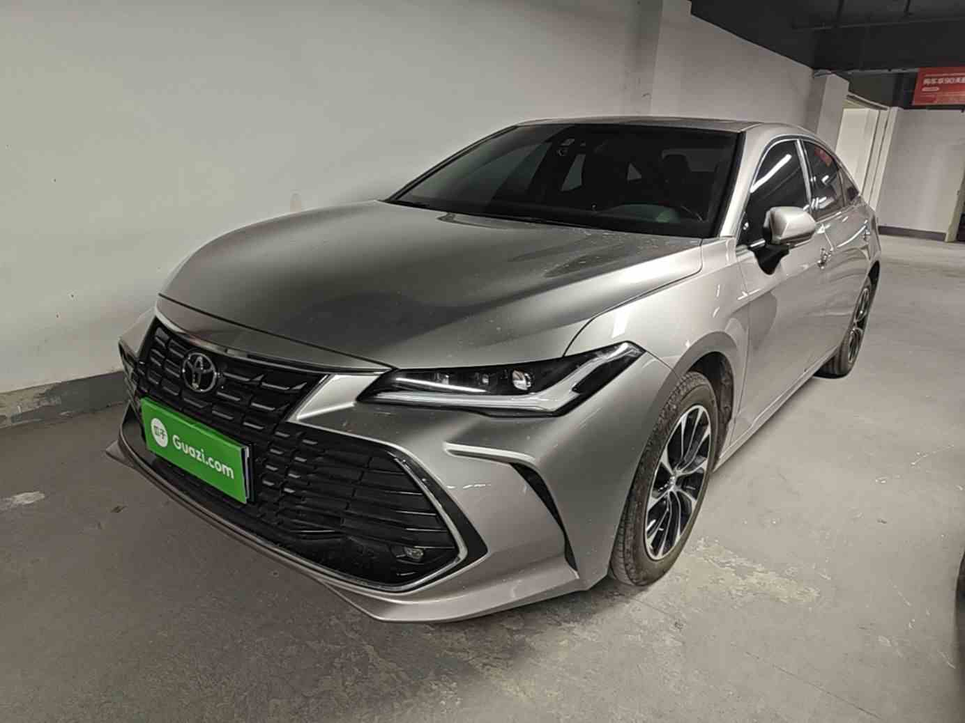 丰田 亚洲龙 2023款 2.0L 豪华版(2)