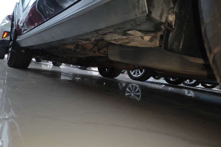 荣威RX5 2018款 20T 两驱自动互联网智尊版局部细节9002