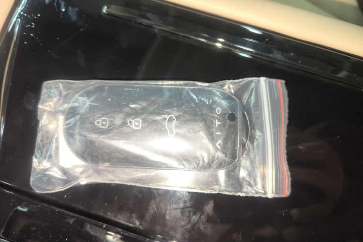 鸿蒙智行 问界M7 2024款 1.5T 智驾后驱Pro版 5座中控内饰7001