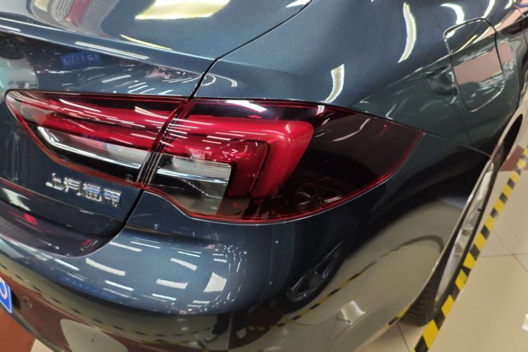 别克 君威 2019款 20T 精英型 国VI车身外观9