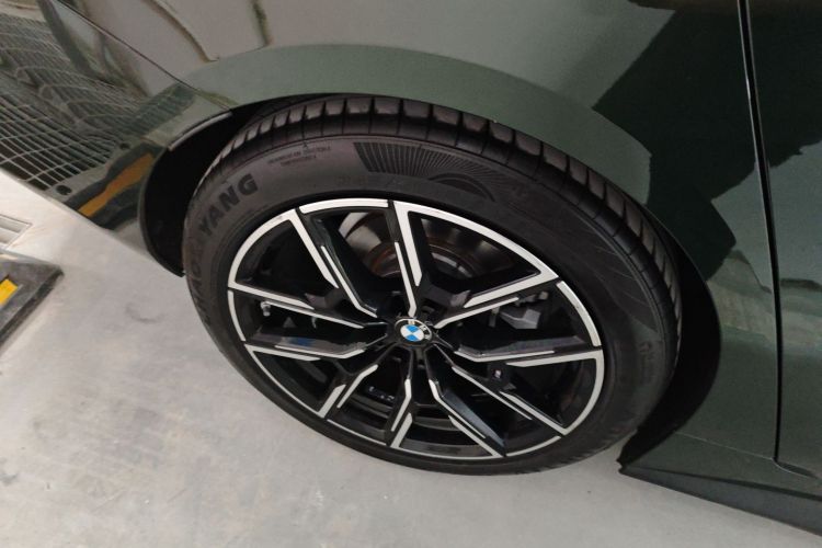 宝马4系 2023款 425i Gran Coupe M运动曜夜套装车身外观6007