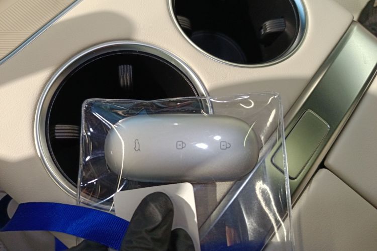 理想汽车 理想L9 2025款 Ultra 智能焕新版中控内饰11