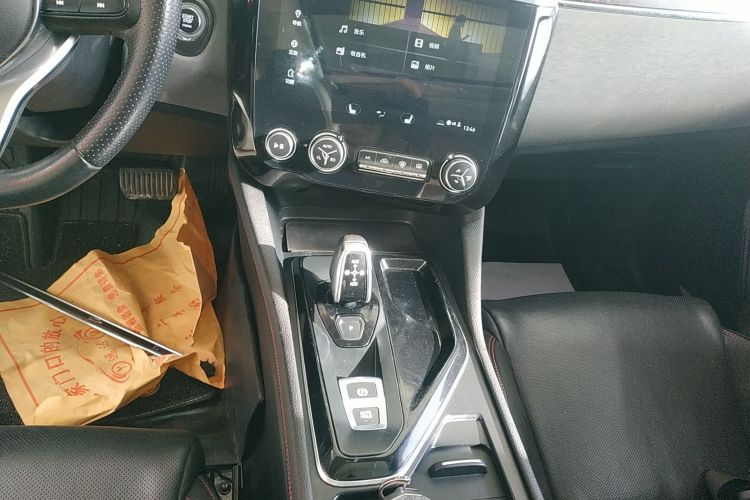 领克02 2019款 1.5T DCT两驱劲版 国VI中控内饰18