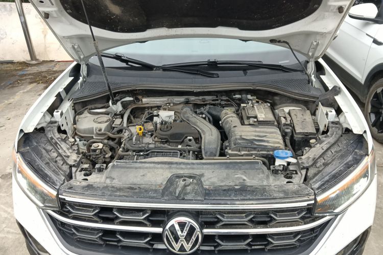 大众 探岳 2023款 300TSI 两驱豪华Plus进阶版机舱底盘24