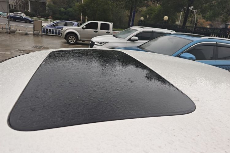 长安 逸动 2022款 PLUS 蓝鲸NE 1.4T GDI DCT尊贵版局部细节57