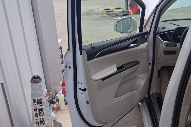 别克GL8 2022款 ES陆尊 653T 舒适型中控内饰7007