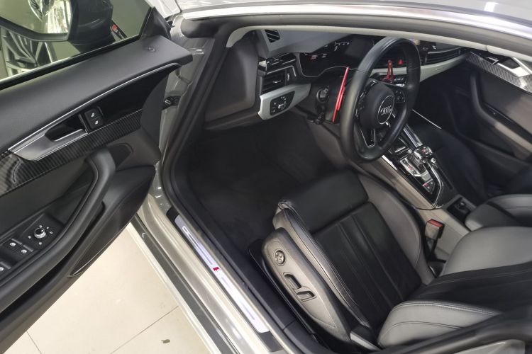 奥迪A5 2022款 Sportback 40 TFSI quattro 豪华动感型中控内饰20