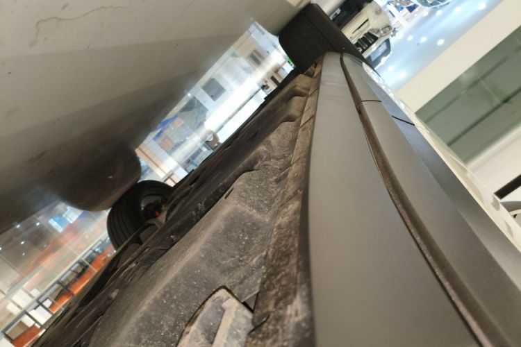 保时捷 Cayenne新能源 2023款 Cayenne E-Hybrid 2.0T 铂金版局部细节9002