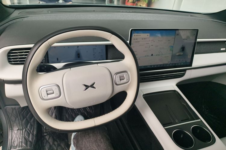 小鹏G6 2023款 755 超长续航 Max中控内饰7002