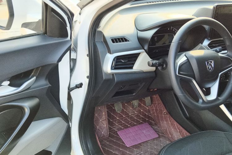 宝骏510 2019款 1.5L 手动劲享型77kW 国VI中控内饰20