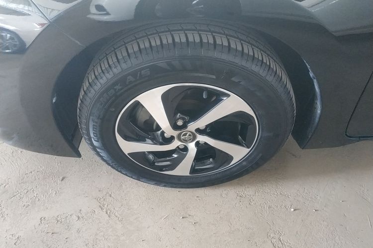 丰田 雷凌 2017款 改款 185T CVT精英版 国V车身外观6002