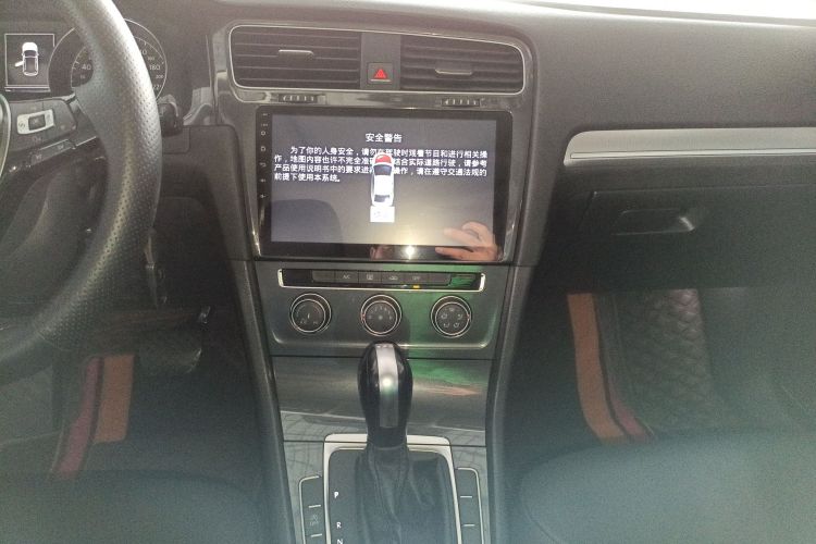 大众 高尔夫 2018款 230TSI 自动舒适型中控内饰16