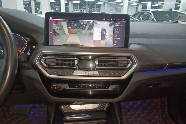 宝马X3 2022款 改款 xDrive30i 领先型 M曜夜套装中控内饰16