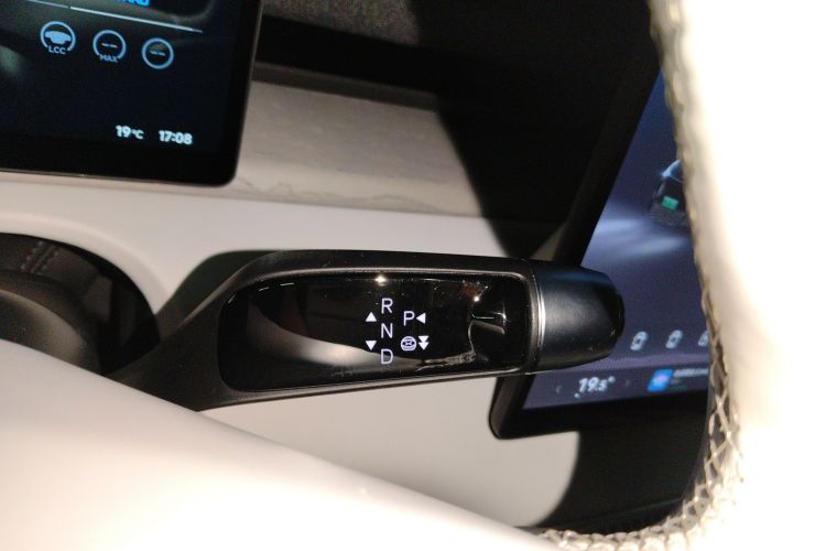 小鹏X9 2024款 702超长续航Max局部细节18