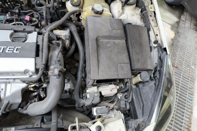 别克 君威 2015款 1.6T 领先技术型局部细节9004