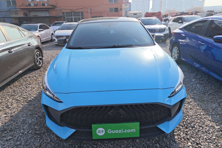 名爵 MG5 2023款 180DVVT CVT豪华版车身外观2