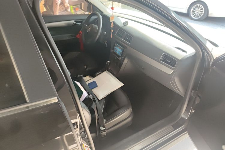 大众 朗逸 2013款 1.6L 自动舒适版局部细节9005