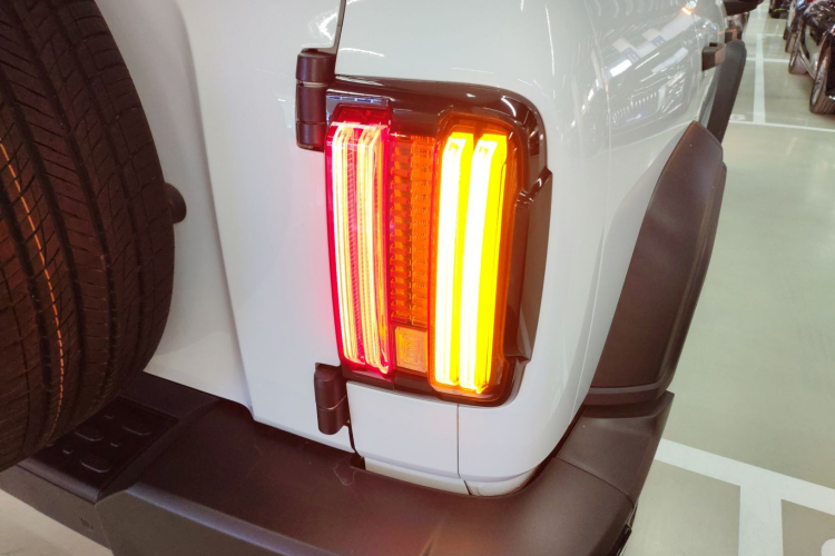 坦克300 2024款 2.0T 征服者车身外观6006