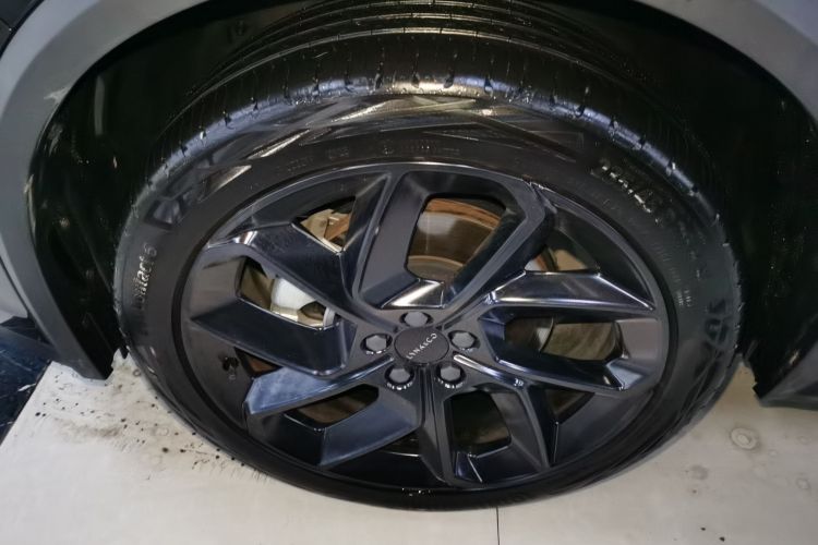 领克01 2021款 2.0TD 四驱暗夜版车身外观6001