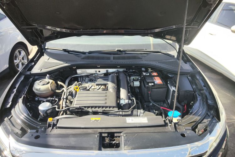 大众 朗逸 2021款 280TSI DSG舒适版机舱底盘24