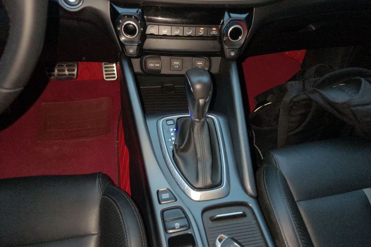 现代 菲斯塔 2019款 280TGDi 运动版 国V中控内饰18