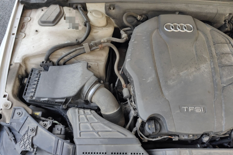 奥迪A4L 2016款 35 TFSI 自动舒适型局部细节9006