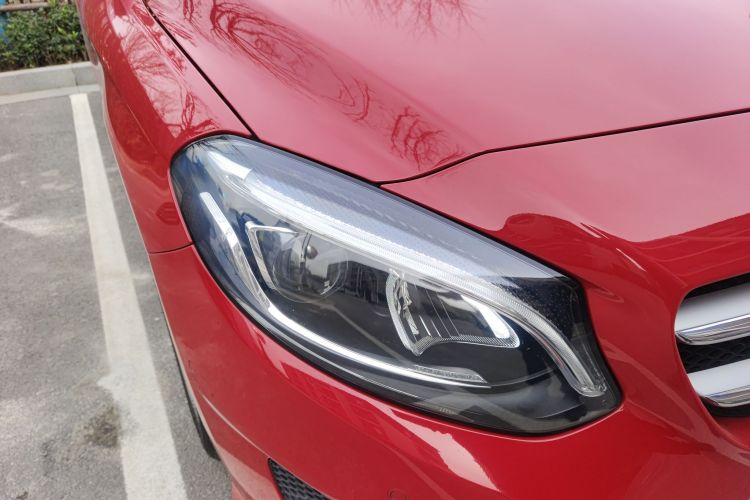 奔驰B级 2015款 B 200 时尚型车身外观8