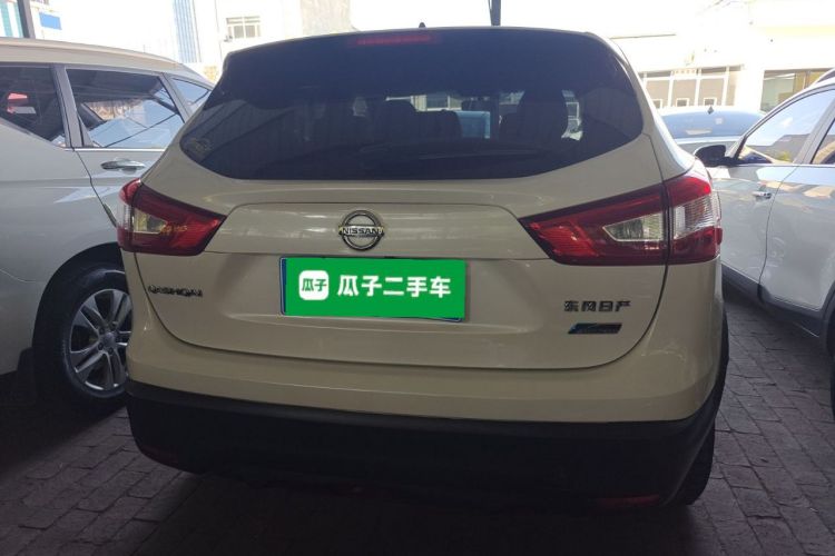 日产 逍客 2017款 2.0L CVT精英版 国V车身外观6