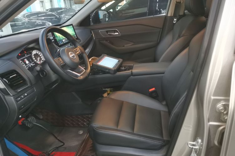 日产 奇骏 2023款 e-POWER 超混双电机四驱豪华版局部细节19