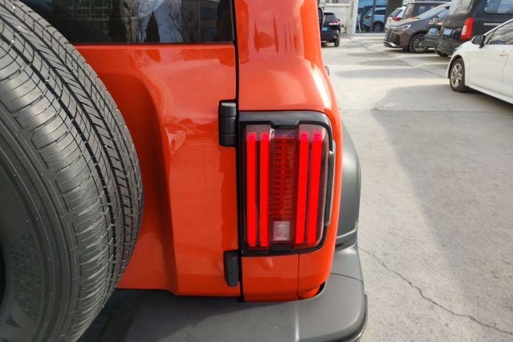 坦克300 2024款 2.0T 挑战者车身外观6006