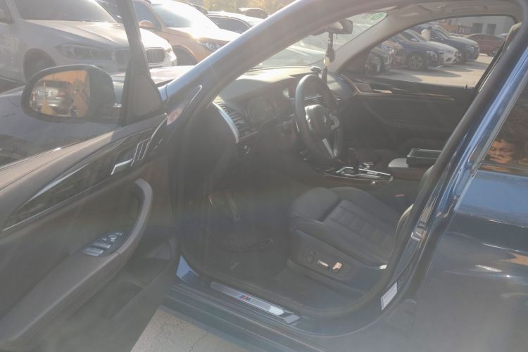 宝马X3 2018款 xDrive30i 领先型 M运动套装 国VI中控内饰20