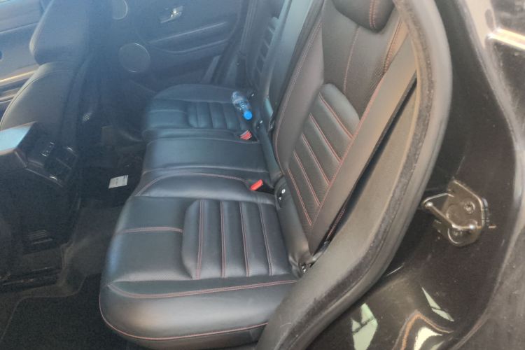 路虎 揽胜极光 2017款 2.0T 绚黑限量版中控内饰21