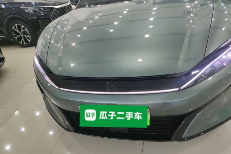 比亚迪 汉L 2025款 DM-p 四驱激光雷达旗舰型车身外观6001