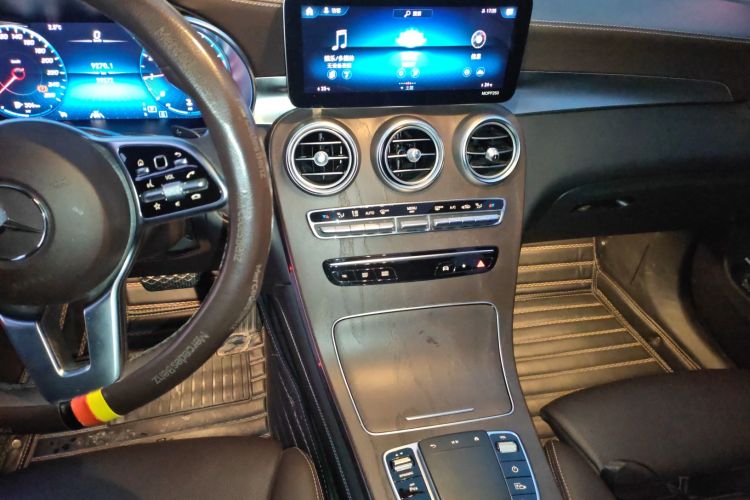 奔驰GLC 2020款 改款 GLC 300 L 4MATIC 动感型中控内饰16