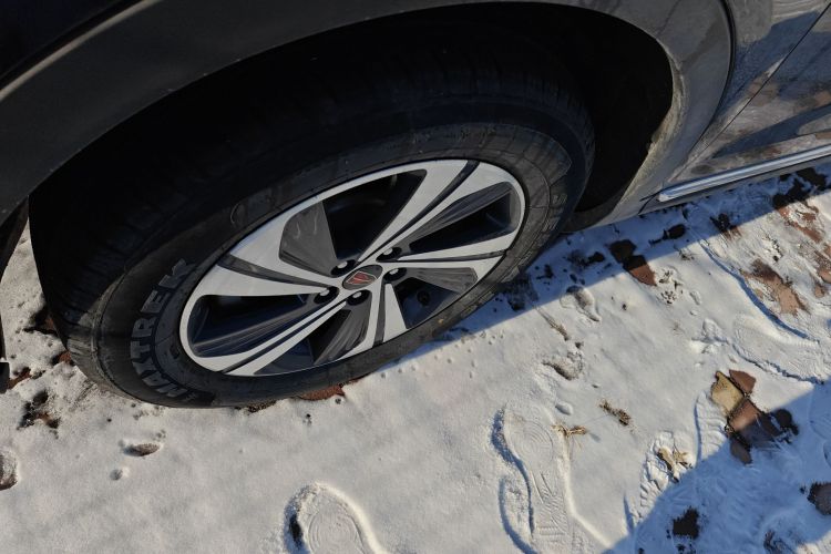 红旗HS5 2019款 2.0T 智联旗享版车身外观6001