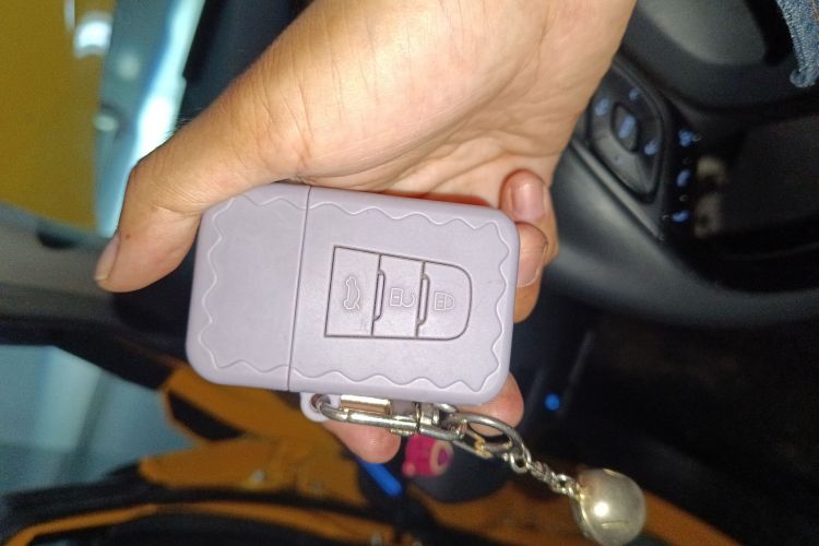 丰田C-HR 2021款 2.0L 豪华版中控内饰7001