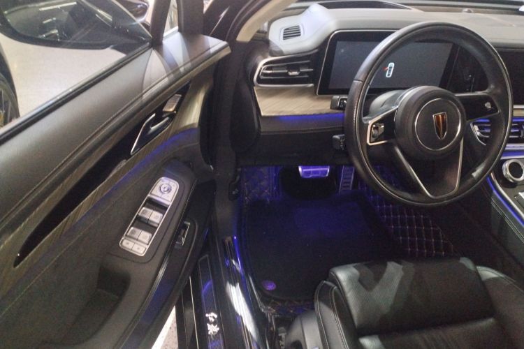 红旗H9 2020款 3.0T 智联旗领四座版中控内饰20