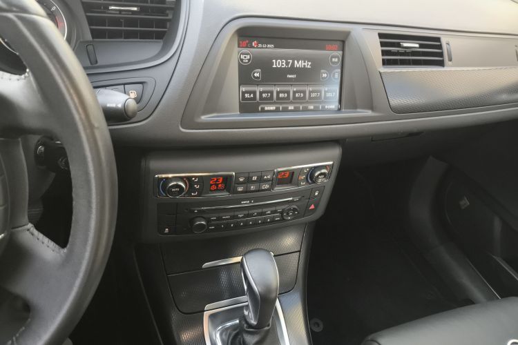 雪铁龙C5 2014款 1.6T 自动尊享型局部细节16