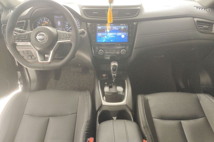 日产 奇骏 2019款 2.0L CVT智联舒适版 2WD中控内饰12
