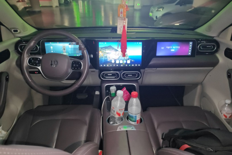 零跑汽车 零跑C11 2023款 纯电 500舒享版中控内饰7002