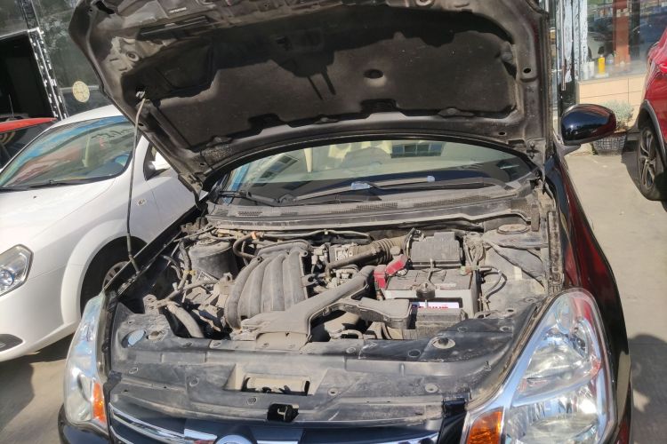 日产 轩逸 2012款 经典 1.6XE 手动舒适版机舱底盘24