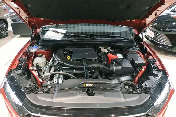 福特 蒙迪欧 2025款 2.0T EcoBoost 至尊型机舱底盘24