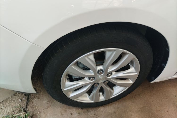 别克 英朗 2021款 改款 典范 1.5L 自动精英型车身外观6007