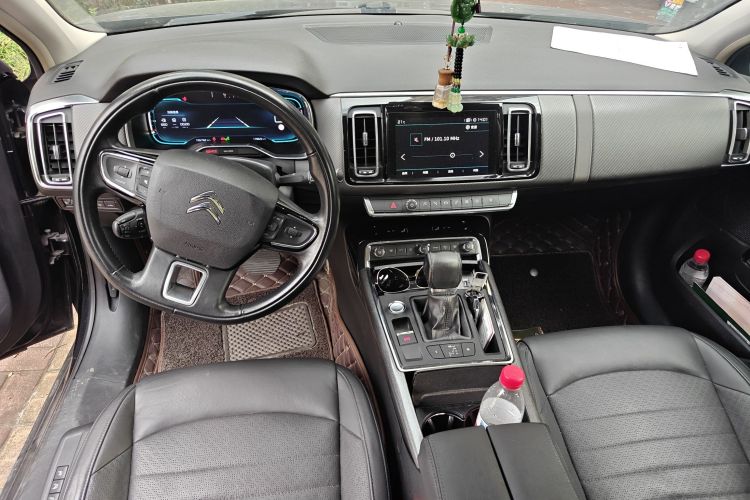 雪铁龙C6 2017款 改款 380THP 尊贵型中控内饰12
