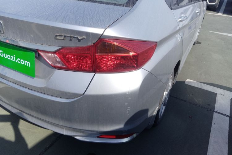 本田 锋范 2015款 1.5L 手动豪华版车身外观9