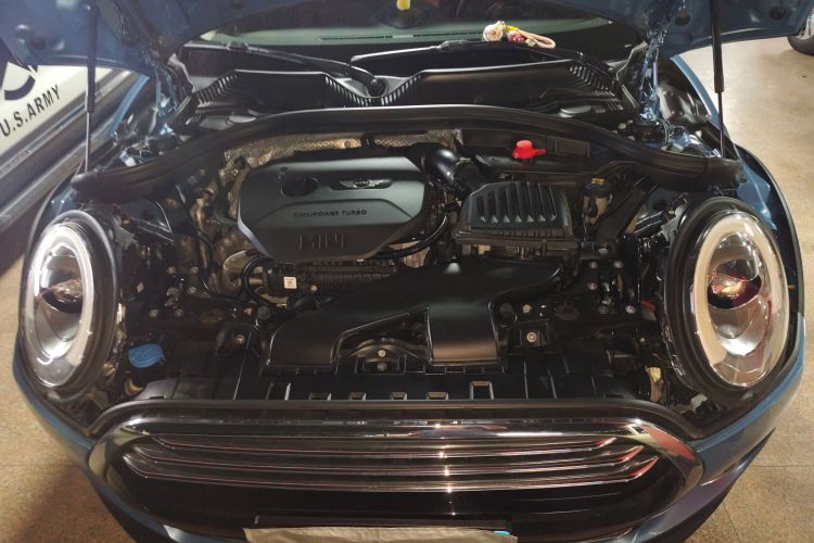 MINI Clubman 2016款 1.5T COOPER 鉴赏家版机舱底盘24