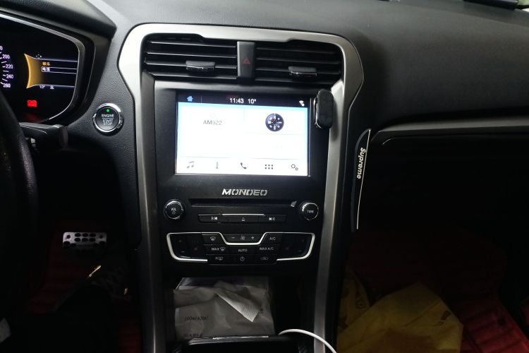 福特 蒙迪欧 2017款 改款 EcoBoost 200 豪华型中控内饰16